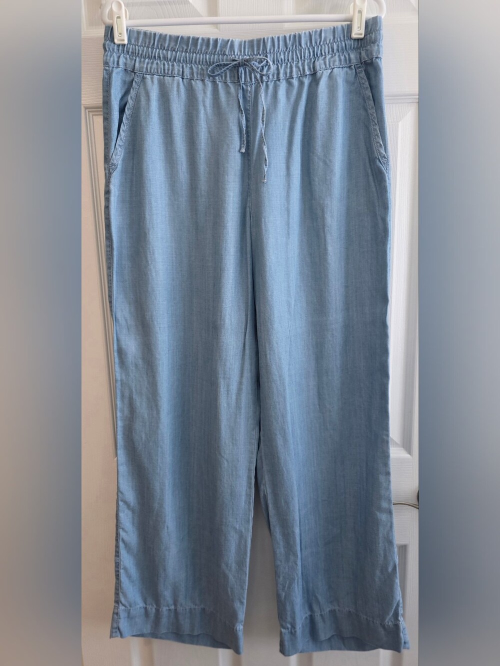 Tommy Bahama Medium NWT Blue Chambraywide Leg Pants Elastic Waist Pockets